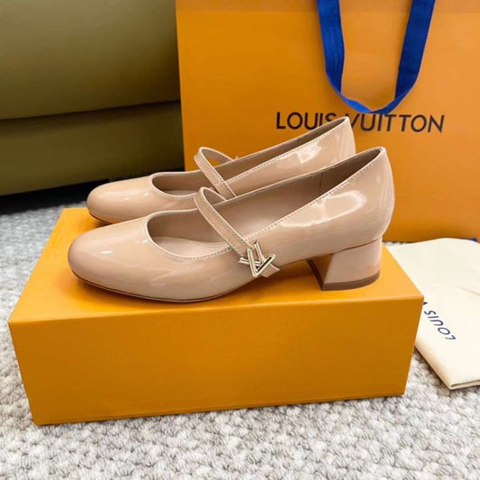 Louis Viutton Thick Heeled Sandals SH011002
