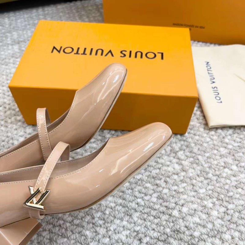 Louis Viutton Thick Heeled Sandals SH011002