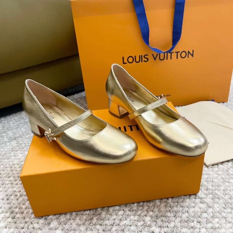 Louis Viutton Thick Heeled Sandals SH011003