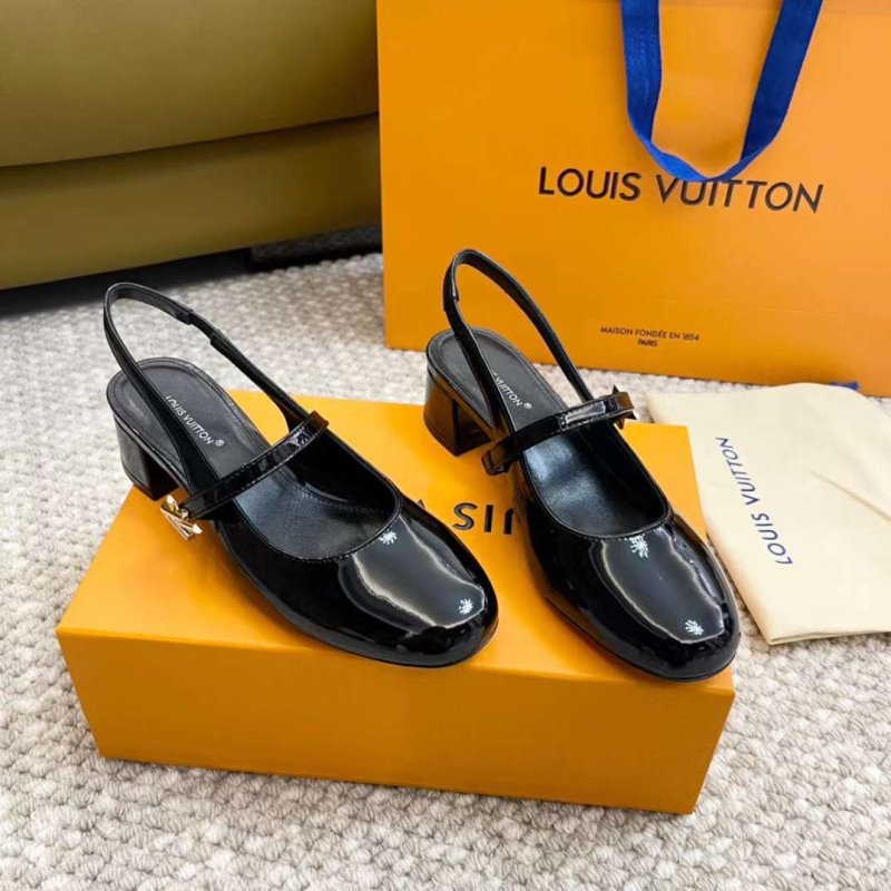 Louis Viutton Thick Heeled Sandals SH011008
