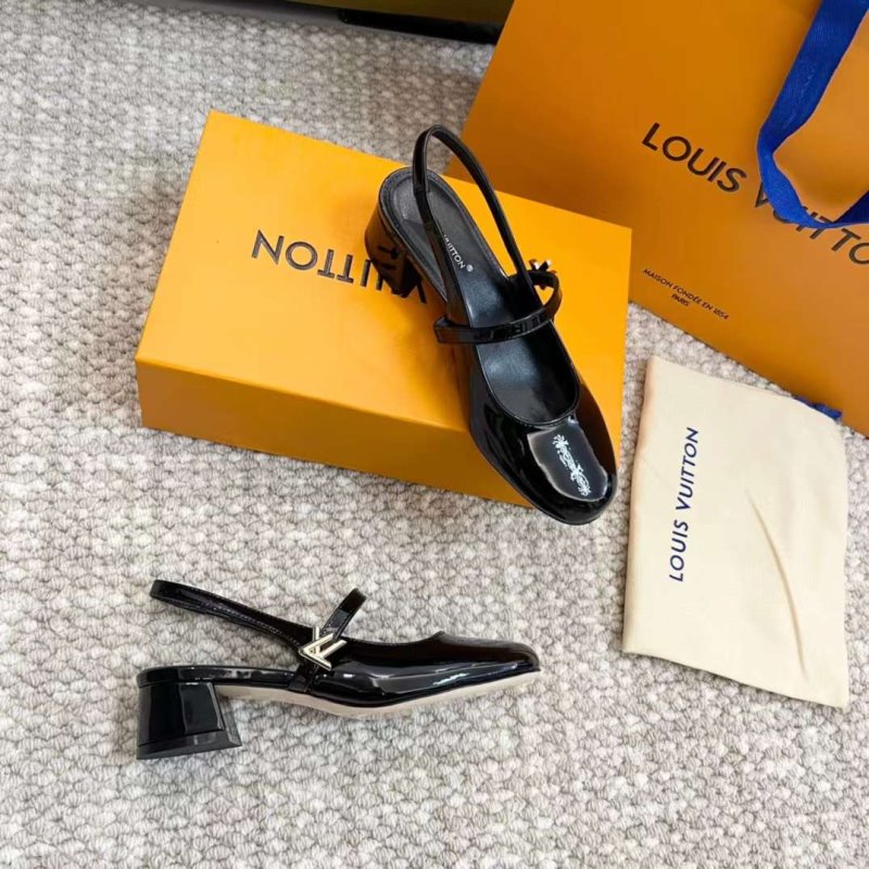 Louis Viutton Thick Heeled Sandals SH011008
