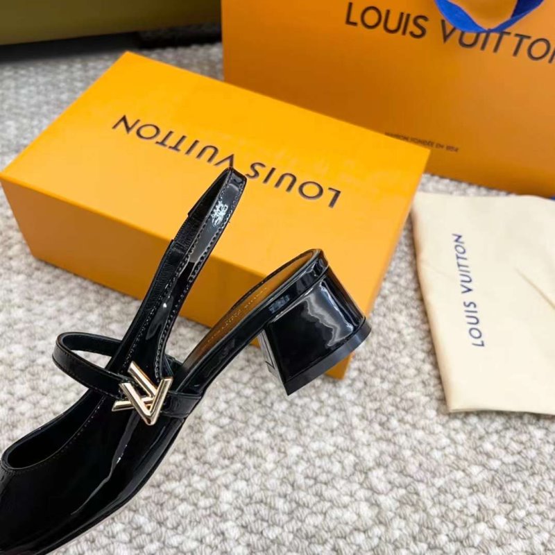 Louis Viutton Thick Heeled Sandals SH011008