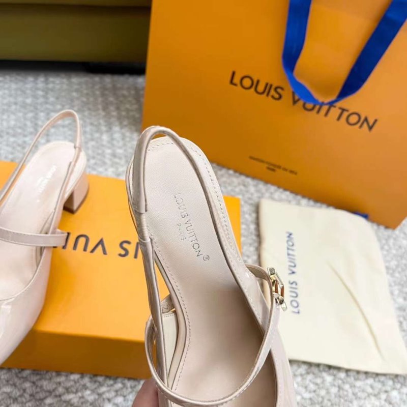 Louis Viutton Thick Heeled Sandals SH011011