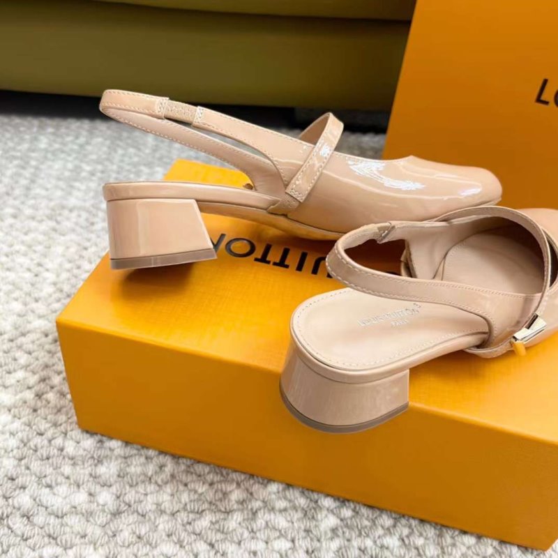 Louis Viutton Thick Heeled Sandals SH011012
