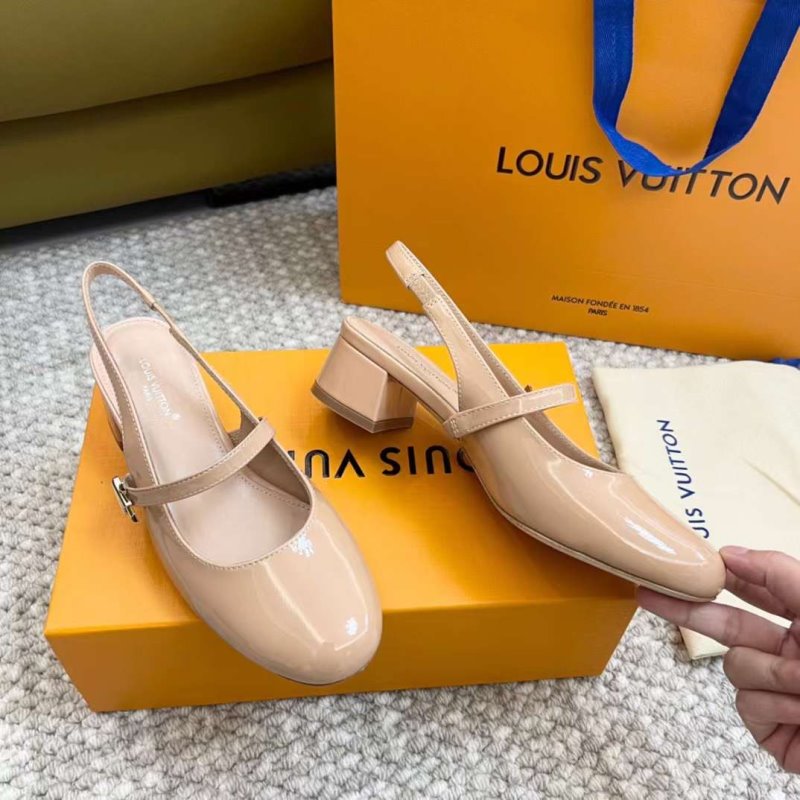 Louis Viutton Thick Heeled Sandals SH011012
