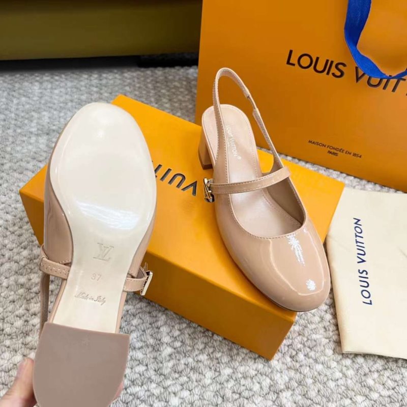 Louis Viutton Thick Heeled Sandals SH011012