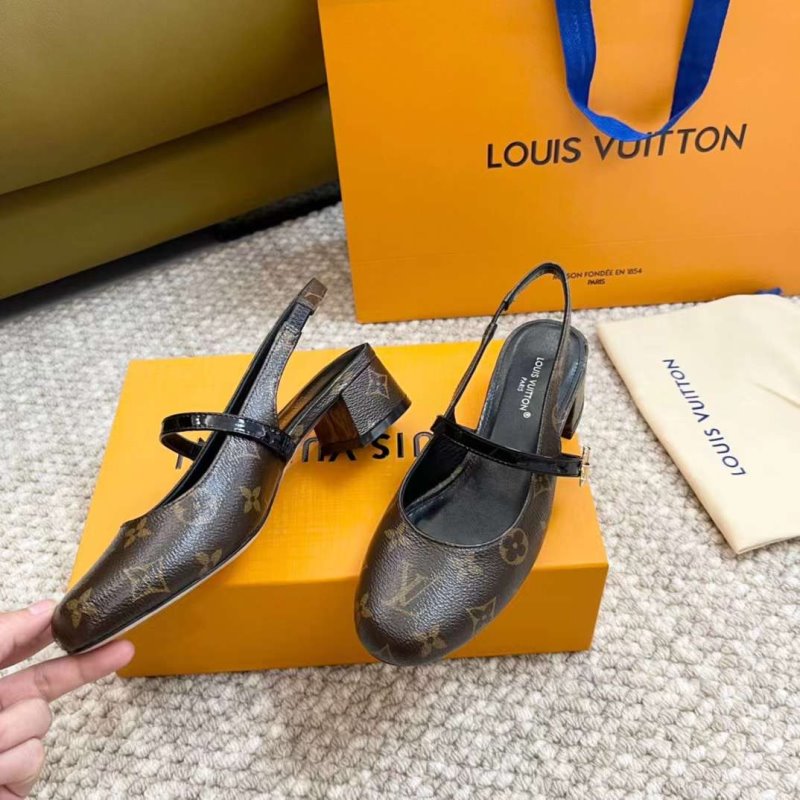 Louis Viutton Thick Heeled Sandals SH011013
