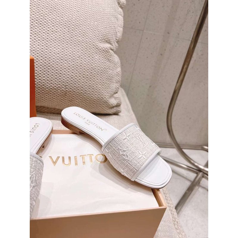 Louis Viutton Thick Heeled Slippers SH010425