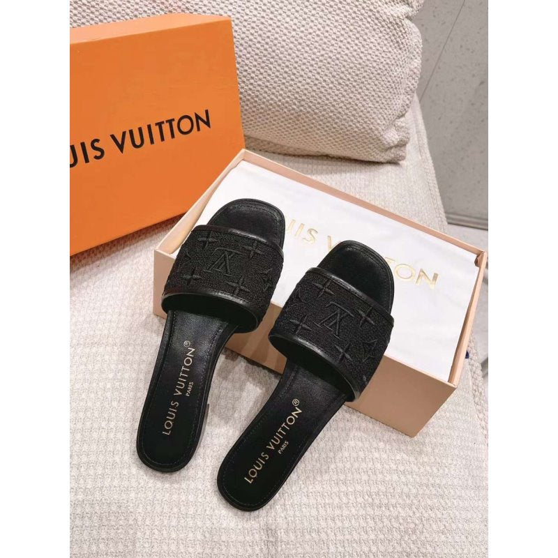 Louis Viutton Thick Heeled Slippers SH010426