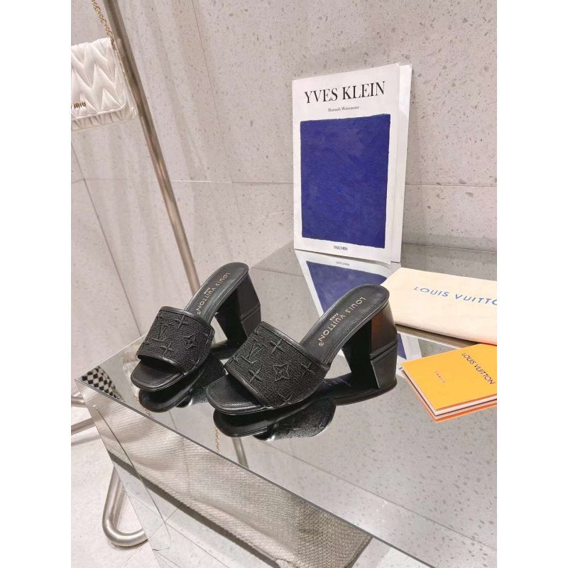 Louis Viutton Thick Heeled Slippers SH010428