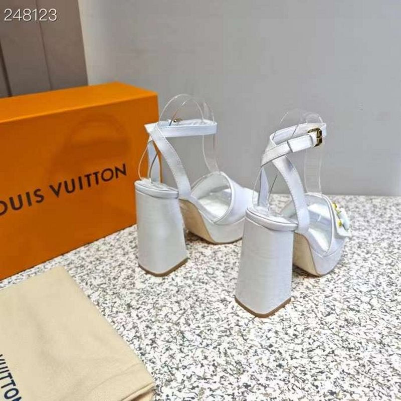 Louis Viutton Thick High Heeled Slippers SH010430
