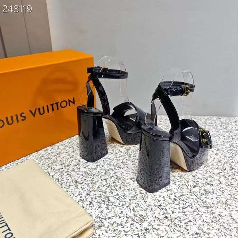 Louis Viutton Thick High Heeled Slippers SH010431