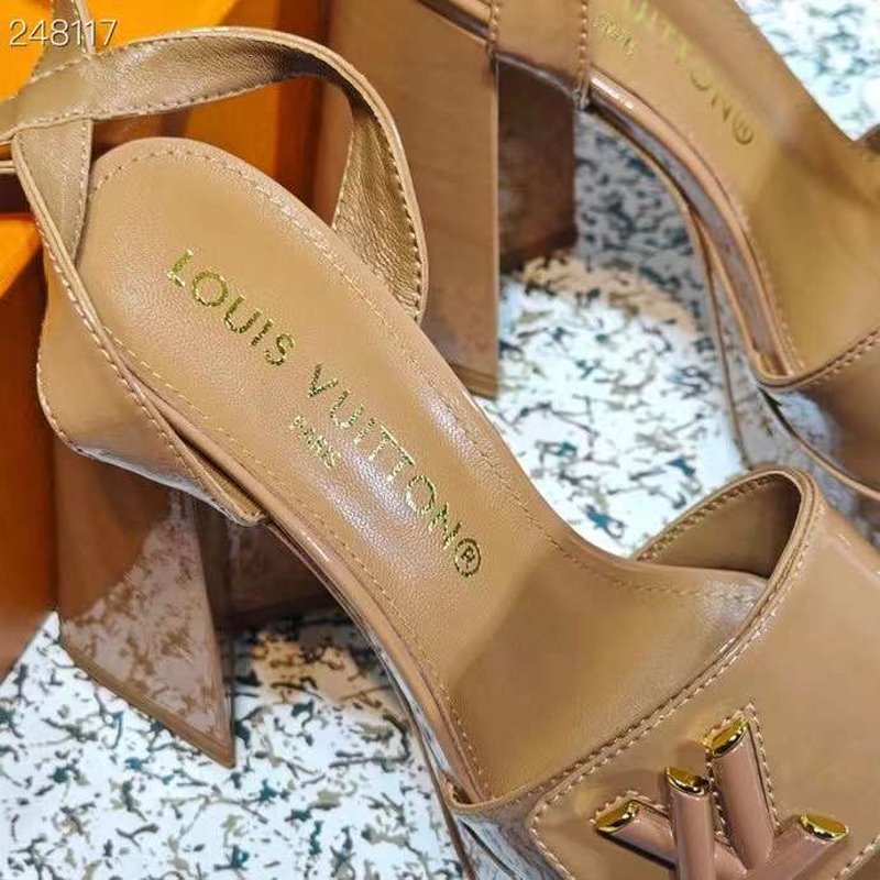 Louis Viutton Thick High Heeled Slippers SH010432