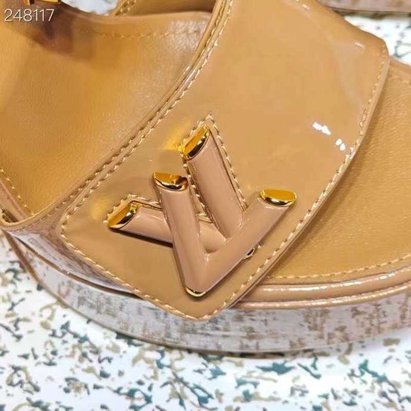 Louis Viutton Thick High Heeled Slippers SH010432