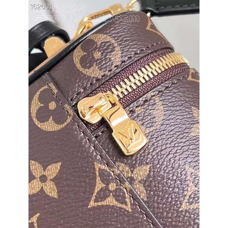 Louis Vuitton Pouch Bag BG02894