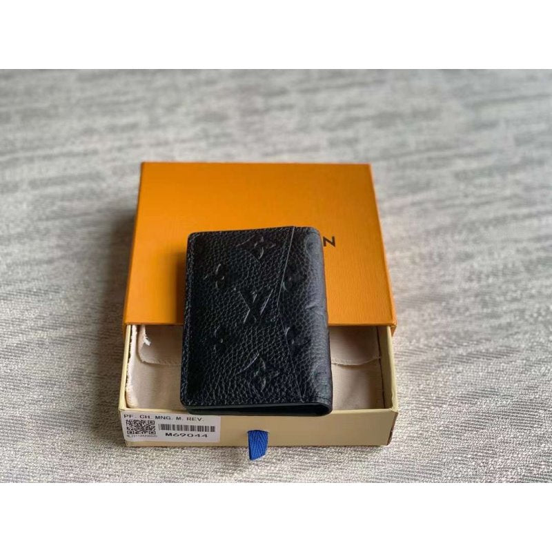 Louis Vuitton Taurillon Wallet BG02823