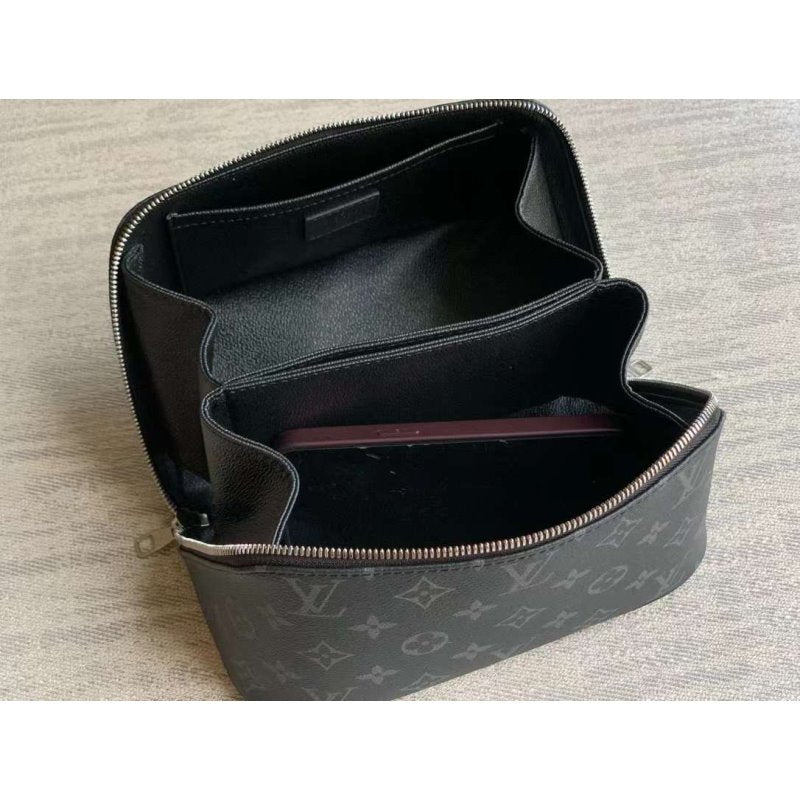 Louis Vuitton Toiletery Bag BG030514