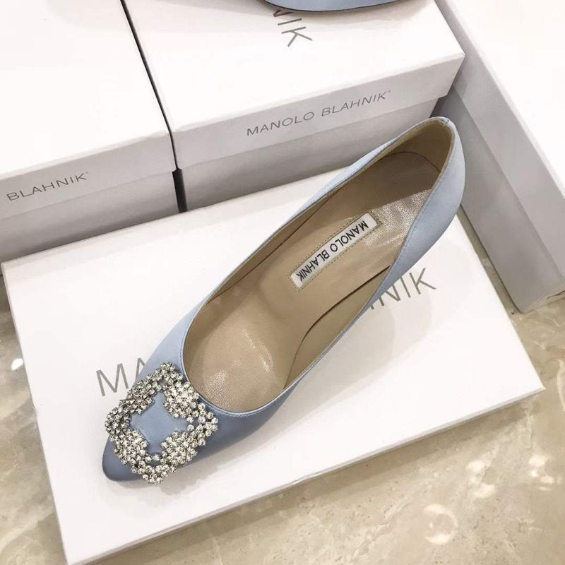 Manolo Blahnik Diamond Buckle Shoes SH010491