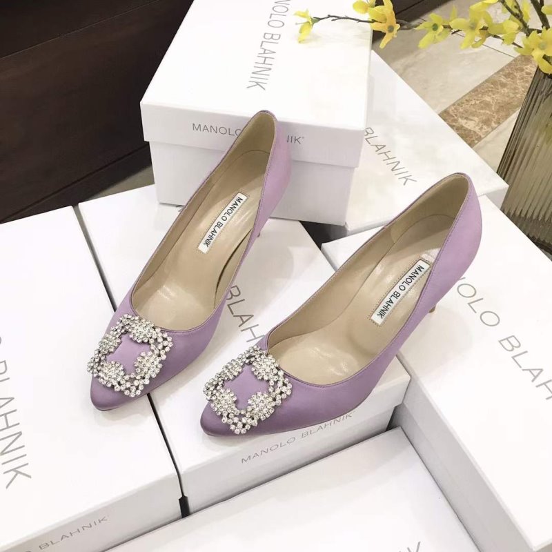 Manolo Blahnik Diamond Buckle Shoes SH010493
