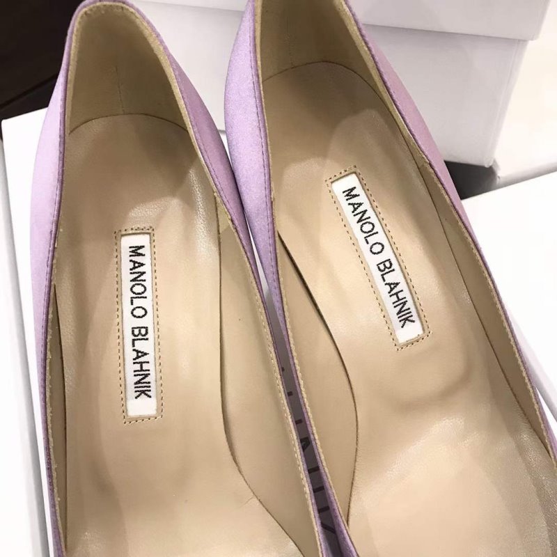 Manolo Blahnik Diamond Buckle Shoes SH010493