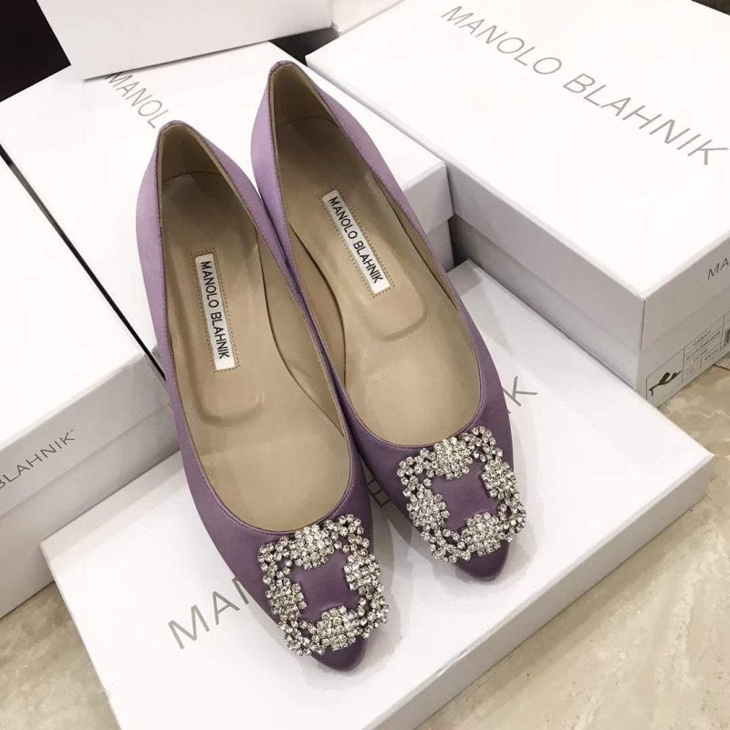 Manolo Blahnik Diamond Buckle Shoes SH010494