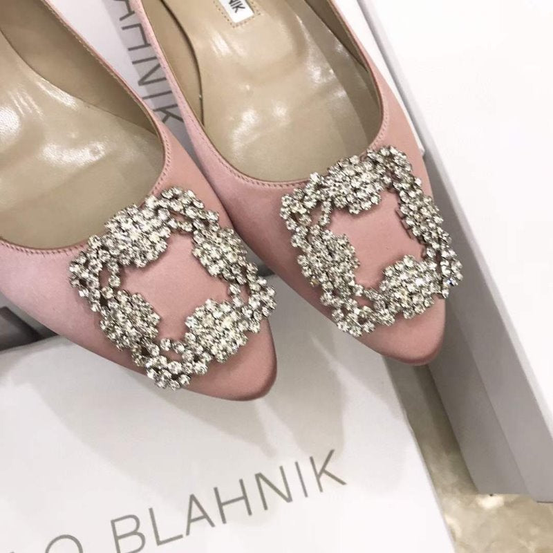 Manolo Blahnik Diamond Buckle Shoes SH010496