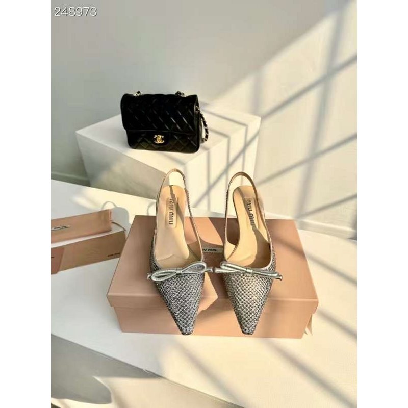 Miu Miu Butterfly knot Pointed Shoes SH010510