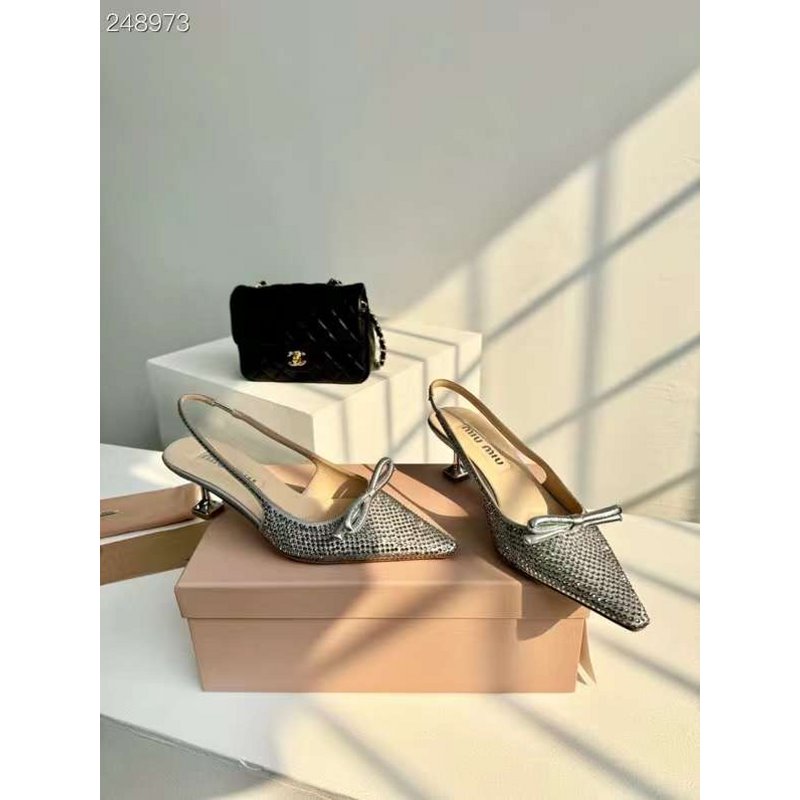 Miu Miu Butterfly knot Pointed Shoes SH010510