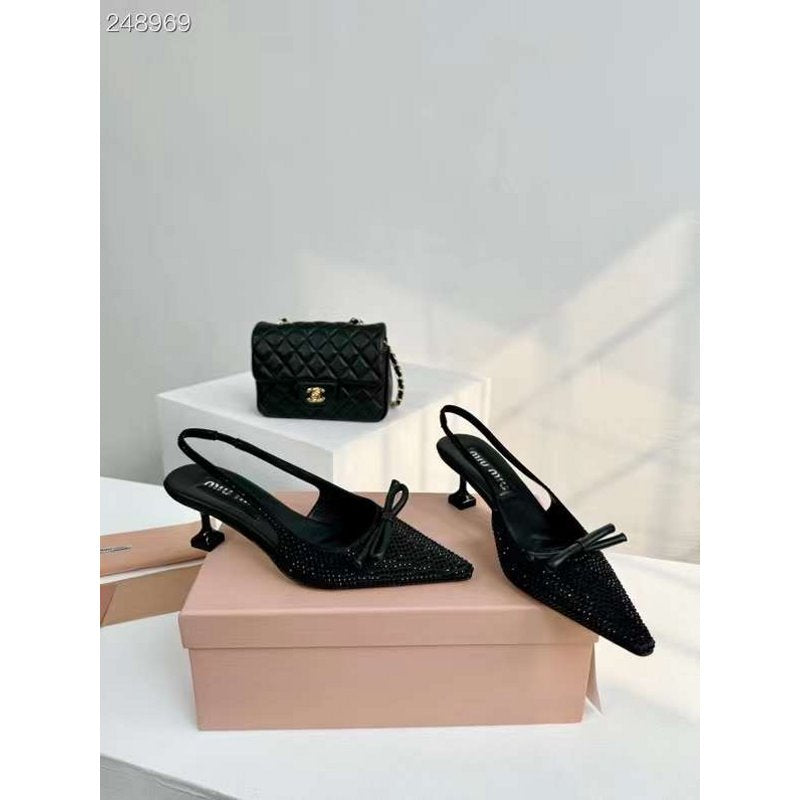 Miu Miu Butterfly knot Pointed Shoes SH010512