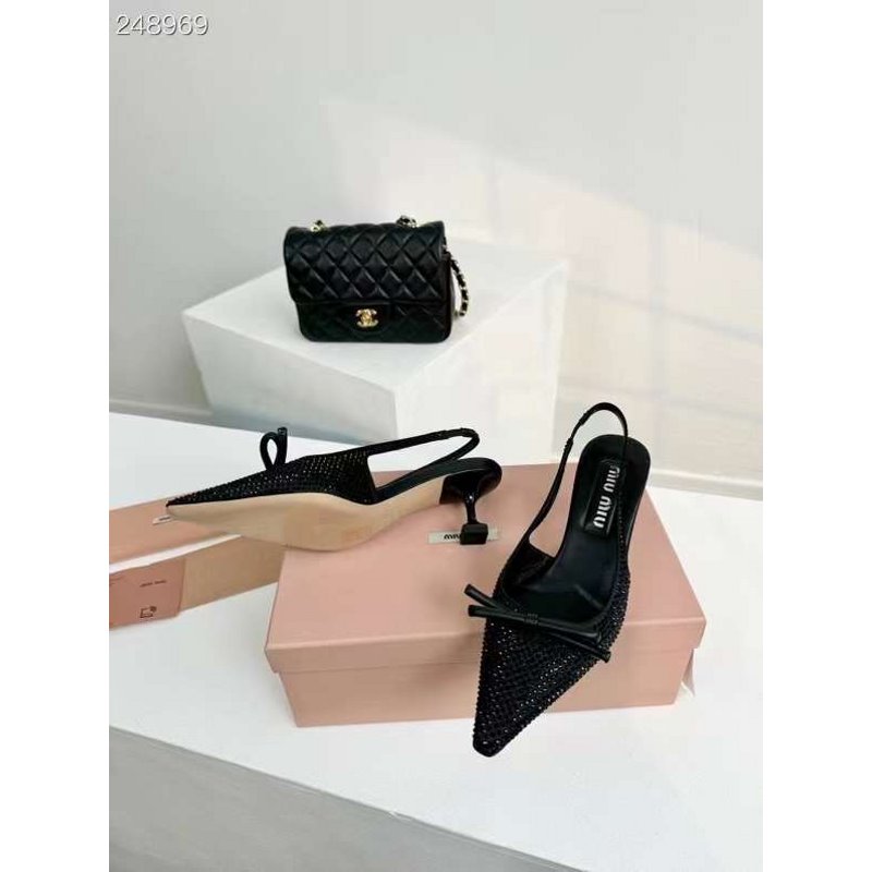 Miu Miu Butterfly knot Pointed Shoes SH010512