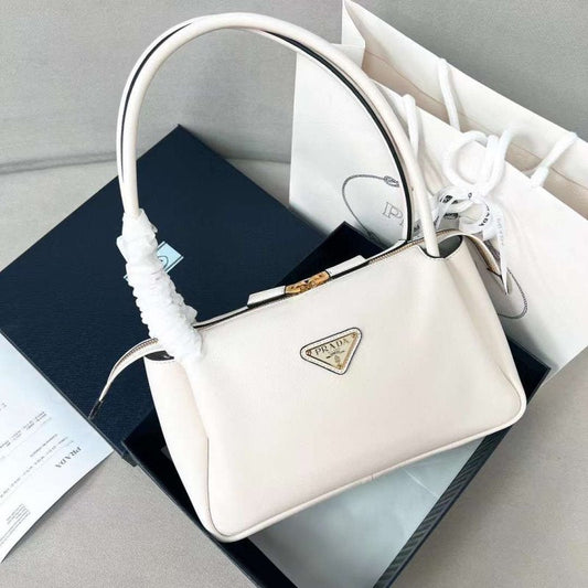 Prada Hobo Bag BG02901