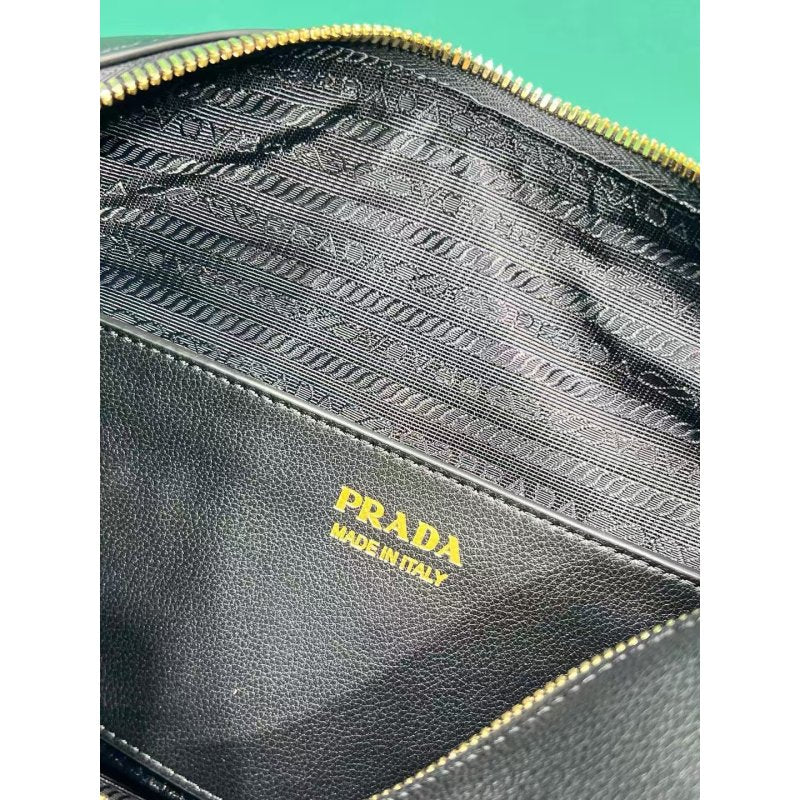 Prada Lindy Bag BG0525060