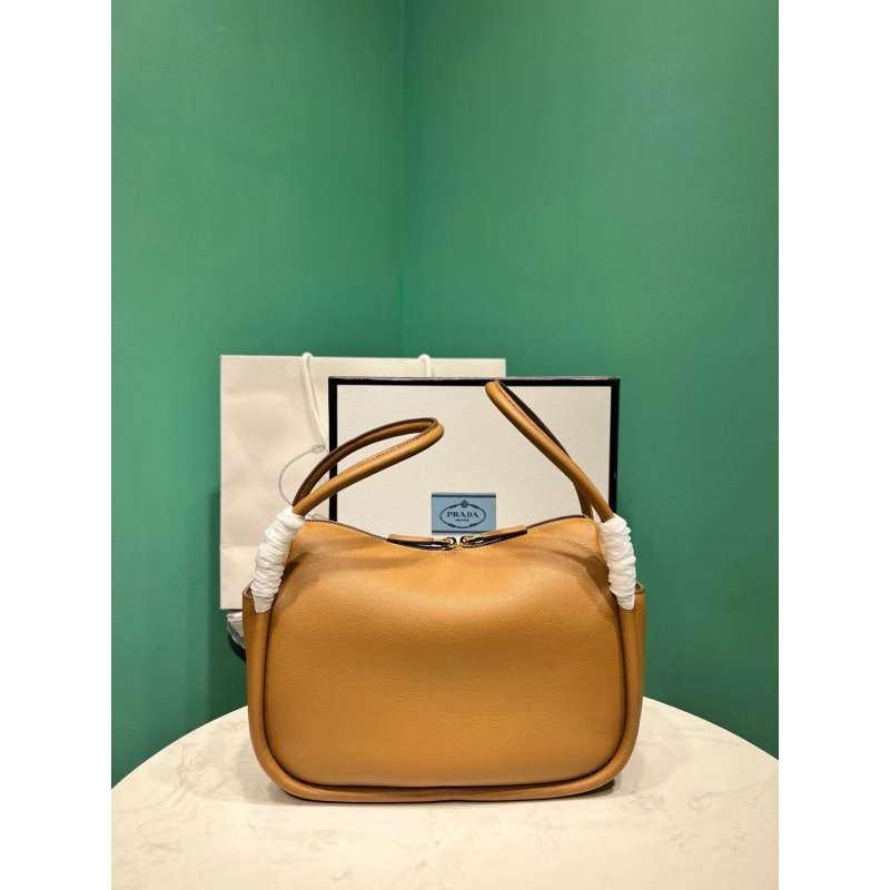 Prada Lindy Bag BG0525062