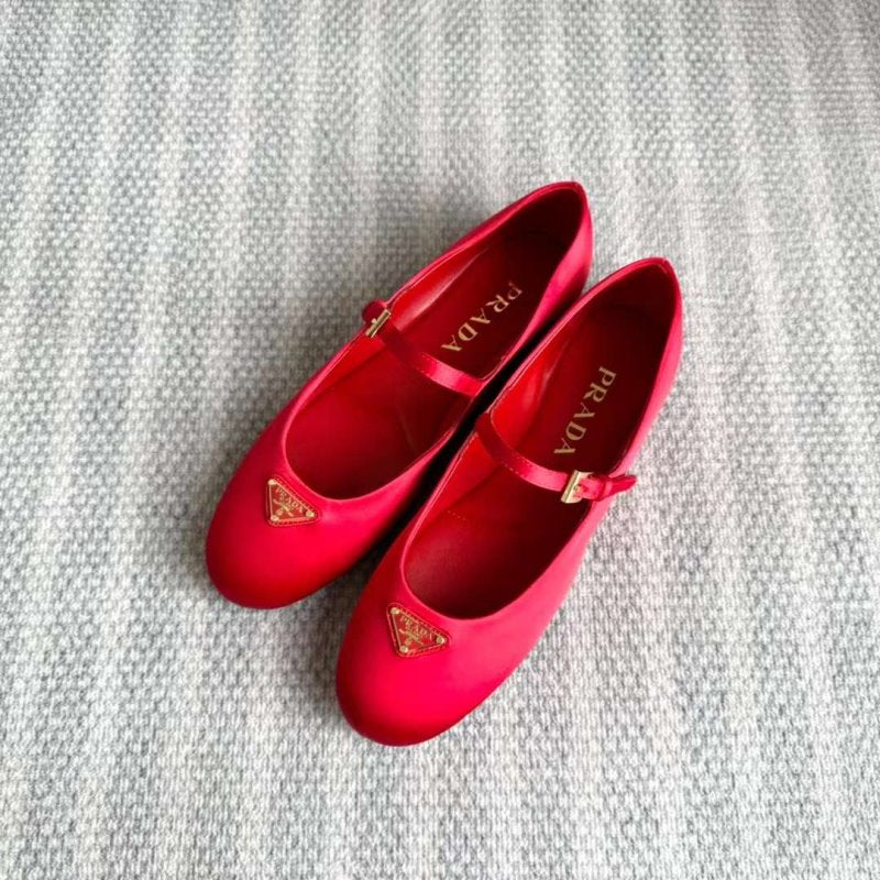 Prada Mary Jane Shoes SH011017