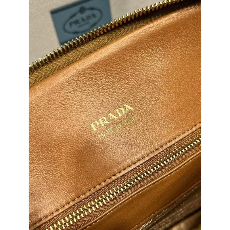 Prada Shell Bag BG0525006