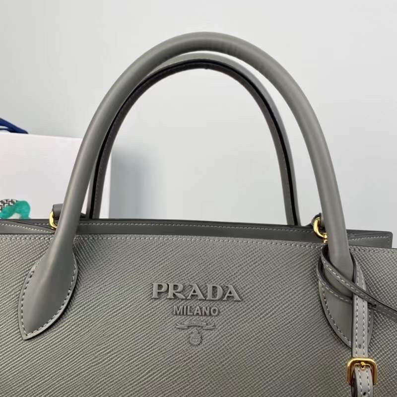 Prada Shopping Tote Bag BG02727