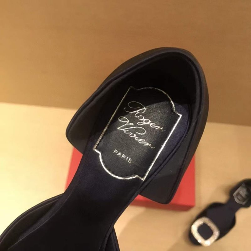 Roger Vivier Flat Shoes SH010583