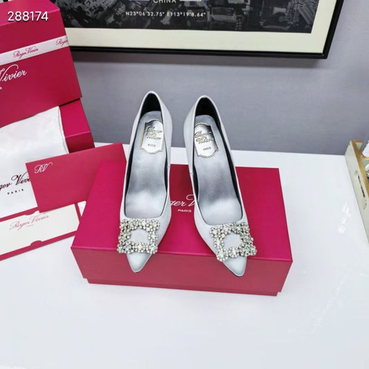 Roger Vivier Pointed Toe Shoe SH2505090