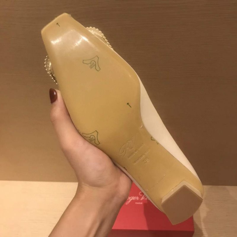 Roger Vivier Square Headed Shoes SH010572