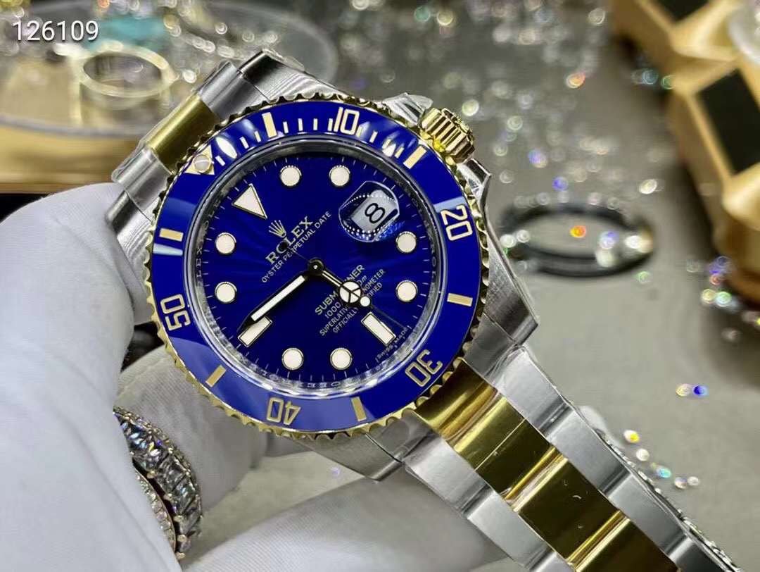 Rolex Ice Blue Roman Face Wrist Watch WAT02038