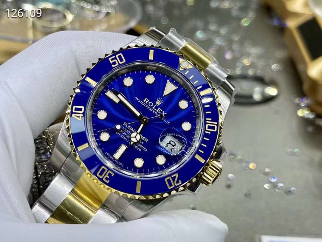 Rolex Ice Blue Roman Face Wrist Watch WAT02038