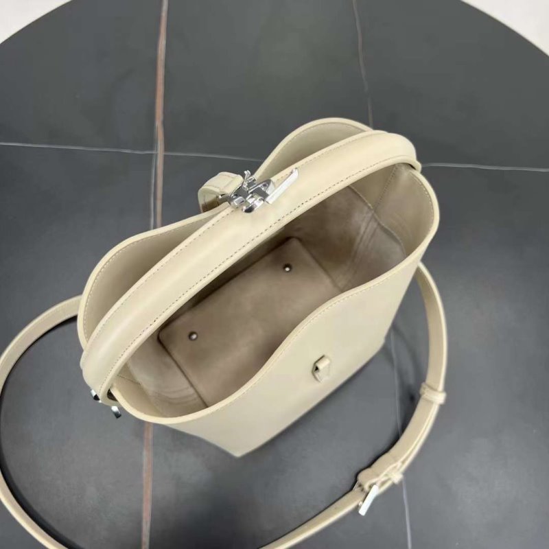 Saint Laurent Cassandre Bucket Bag BG03051