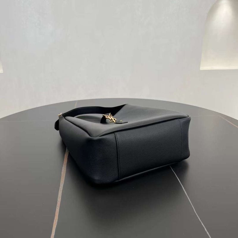 Saint Laurent Cassandre Stranggler Bag BG02306