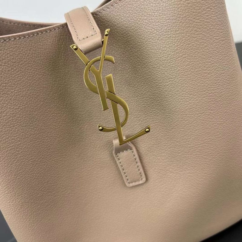 Saint Laurent Cassandre Stranggler Bag BG02308