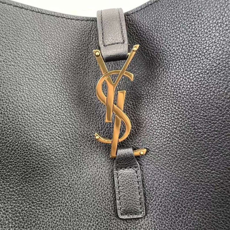 Saint Laurent Cassandre Stray Bag BG03043