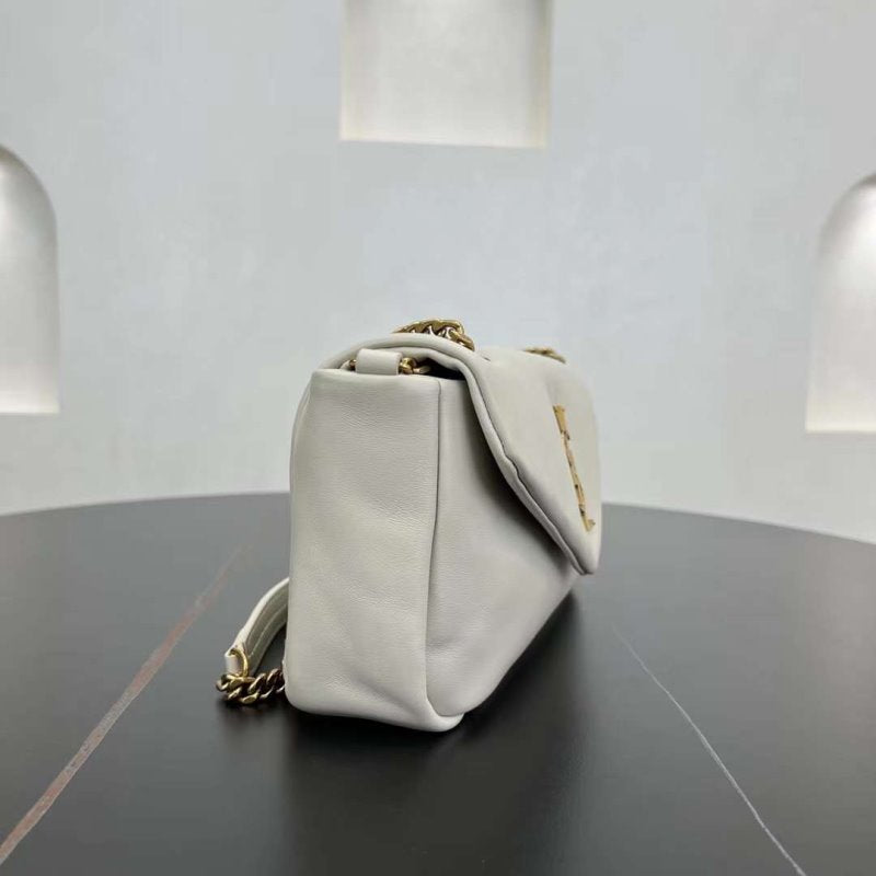 Saint Laurent Chain Hand Bag BG03054