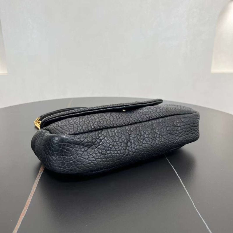 Saint Laurent Chain Hand Bag BG03055