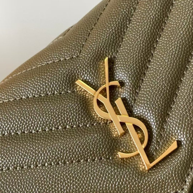 Saint Laurent Envelope Bag BG0525276