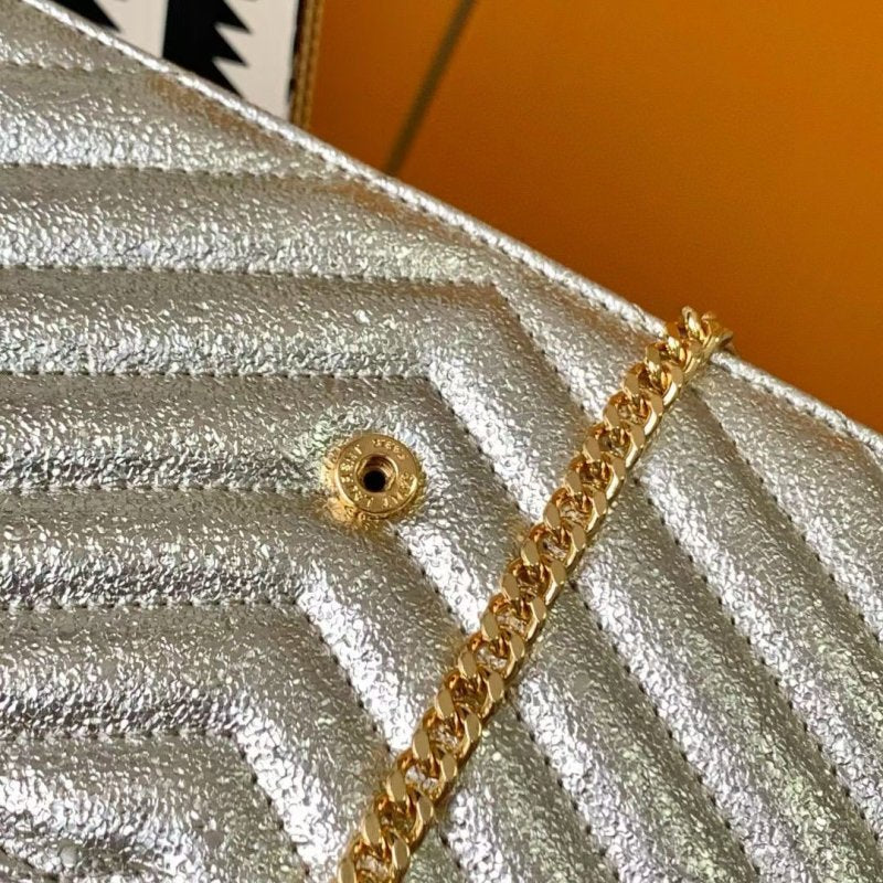 Saint Laurent Envelope Bag BG0525278