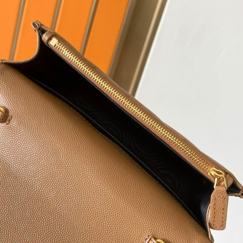 Saint Laurent Envelope Bag BG0525280